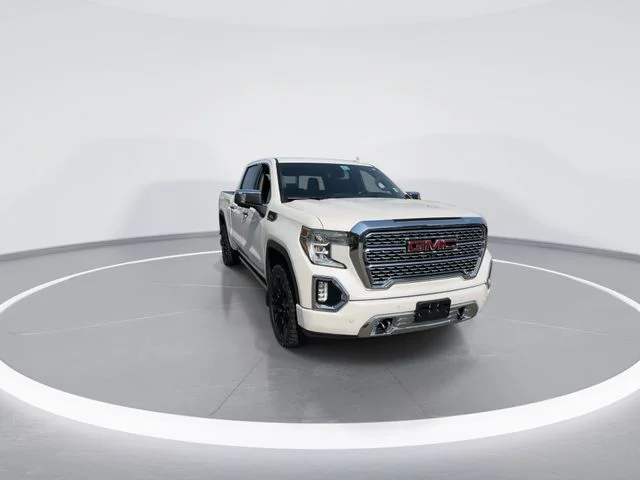 Used 2020 White GMC Denali image 3