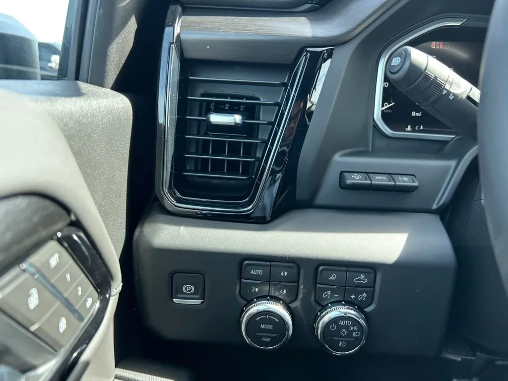 2026 GMC Sierra 2500HD AT4X - Photo 19