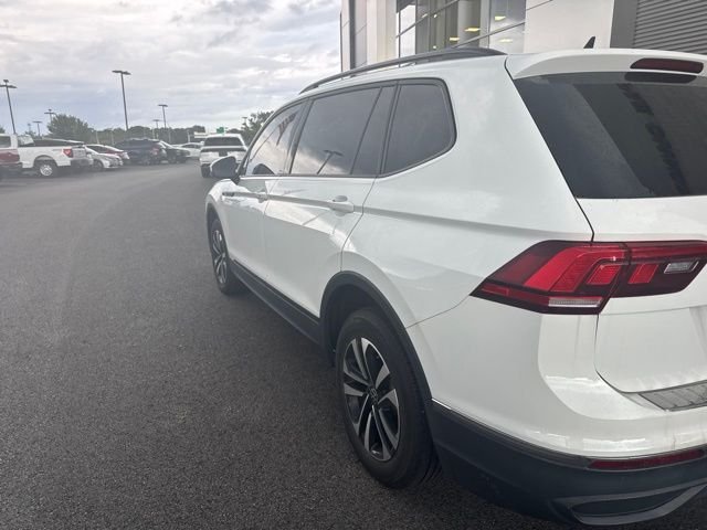 Used 2022 Pure White Volkswagen 2.0T S image 4
