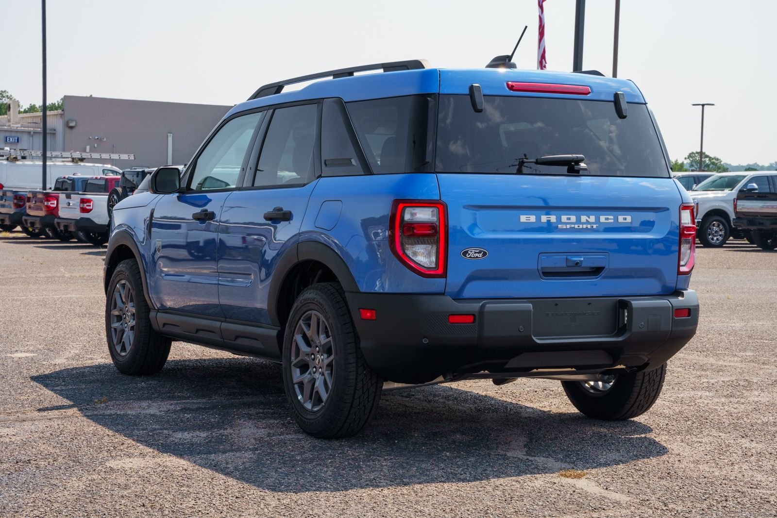 New 2026 Velocity Blue Metallic Ford Big Bend® image 4