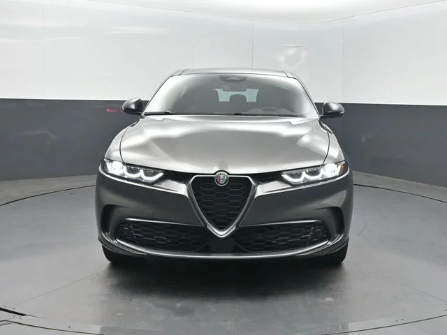 Used 2024 Silver Alfa Romeo Ti image 34