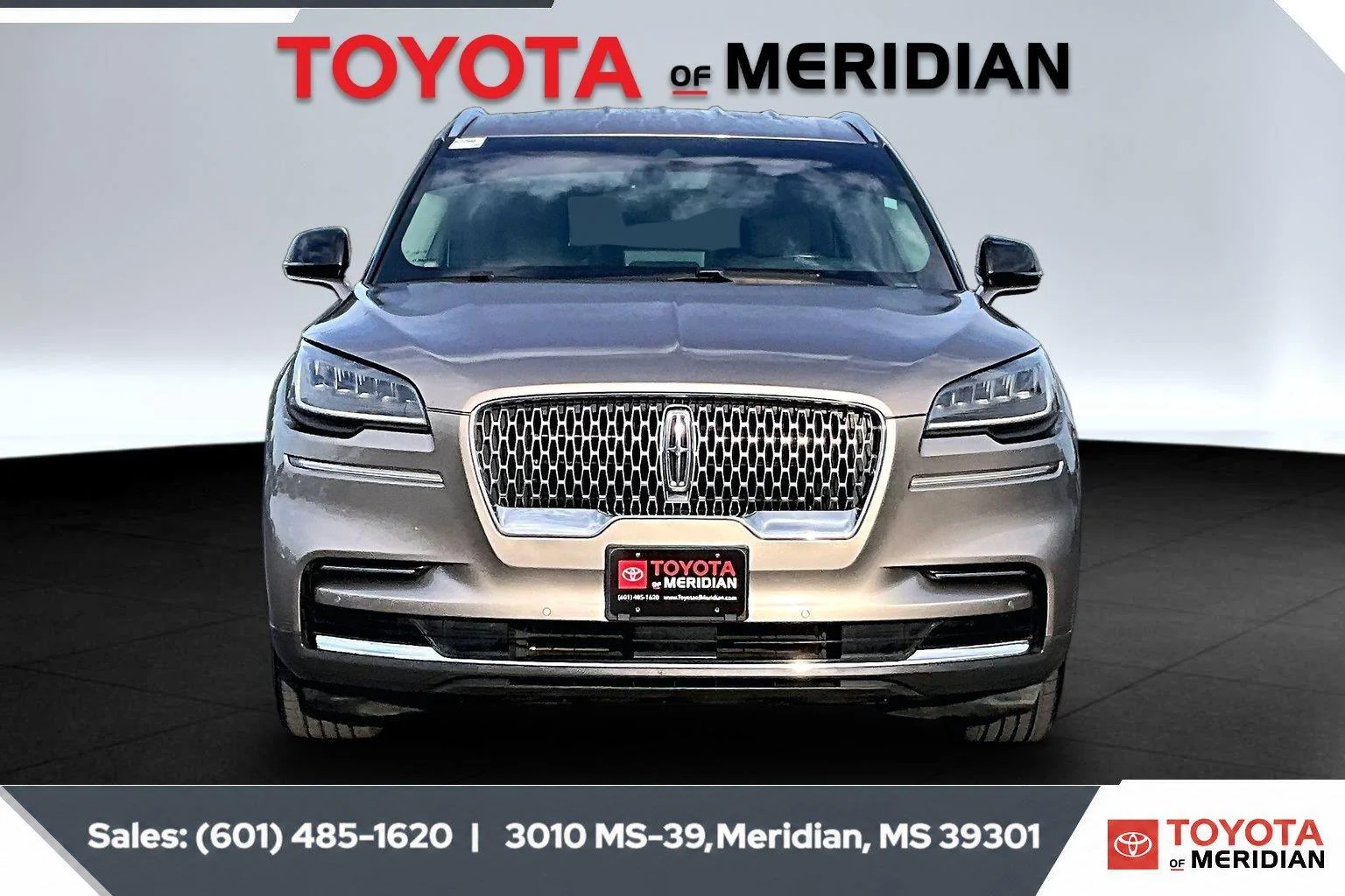 Used 2021 Iced Mocha Lincoln Standard image 3