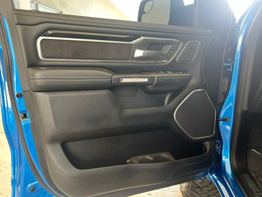 Used 2020 Blue Ram Laramie image 41