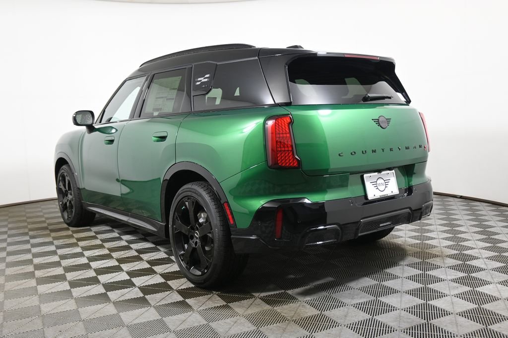 New 2026 Green MINI Iconic image 5