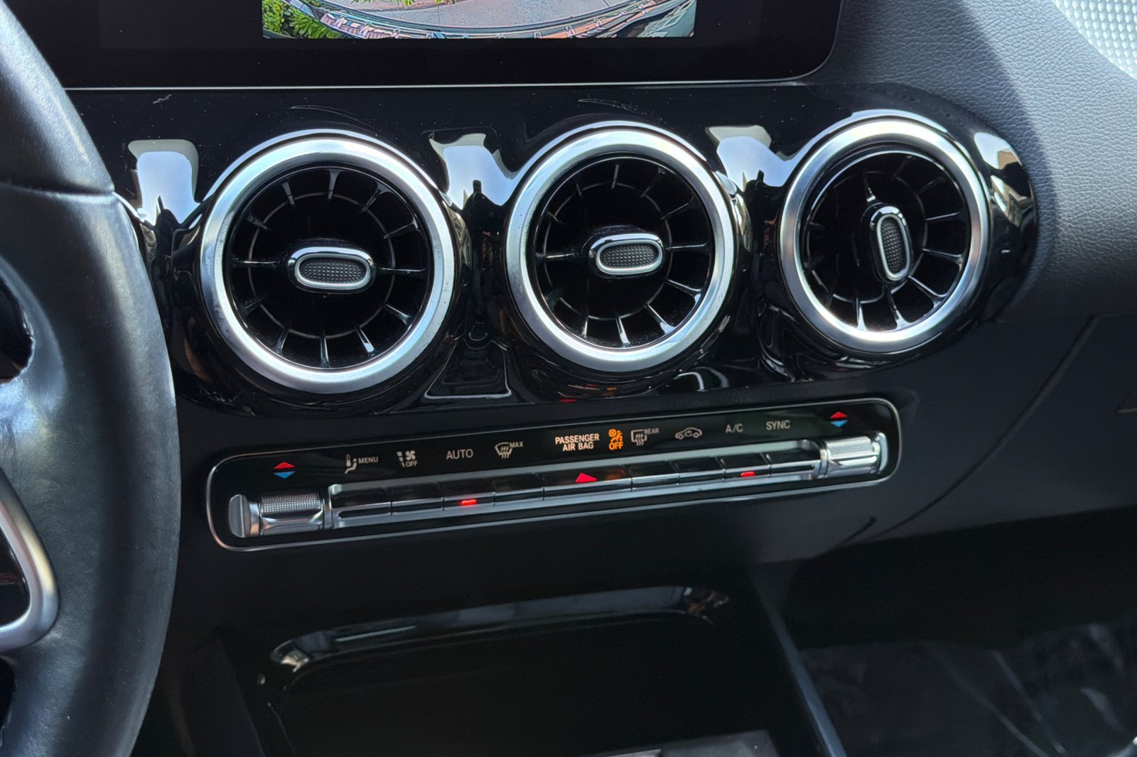Used 2023 Black Mercedes-Benz GLA 250 image 17