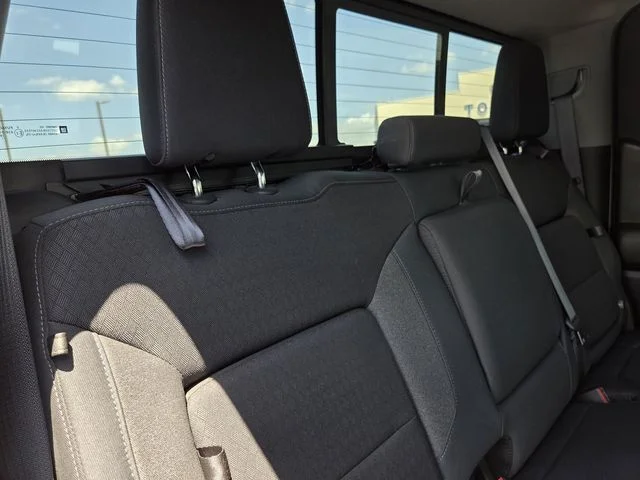 Used 2019 Summit White Chevrolet LT image 32
