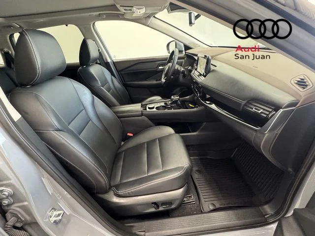 Used 2022 Gray Nissan SL image 29