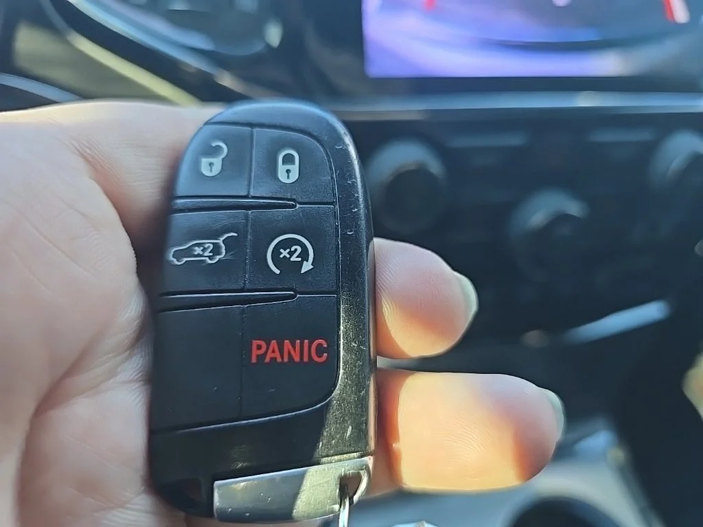 Used 2020 Silver Jeep Limited image 20