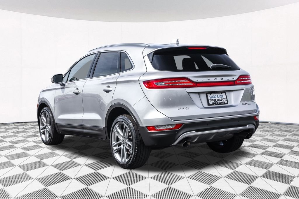 Used 2017 Silver Lincoln Reserve image 16