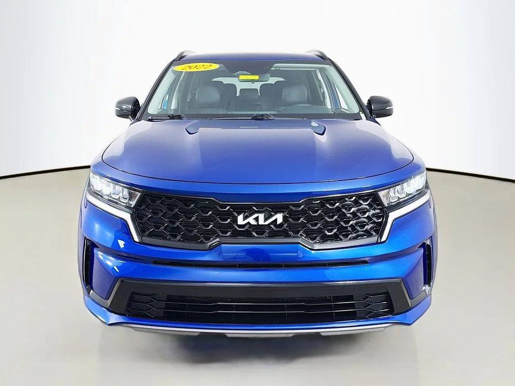 Used 2022 Sapphire Blue Kia S image 2