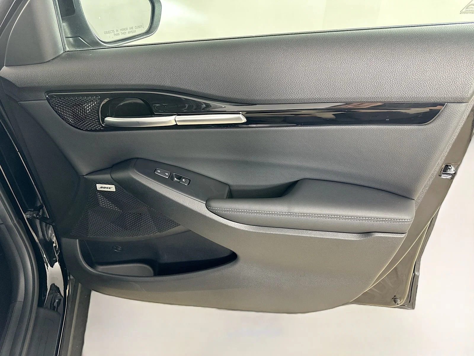 Used 2023 Black Kia  image 42
