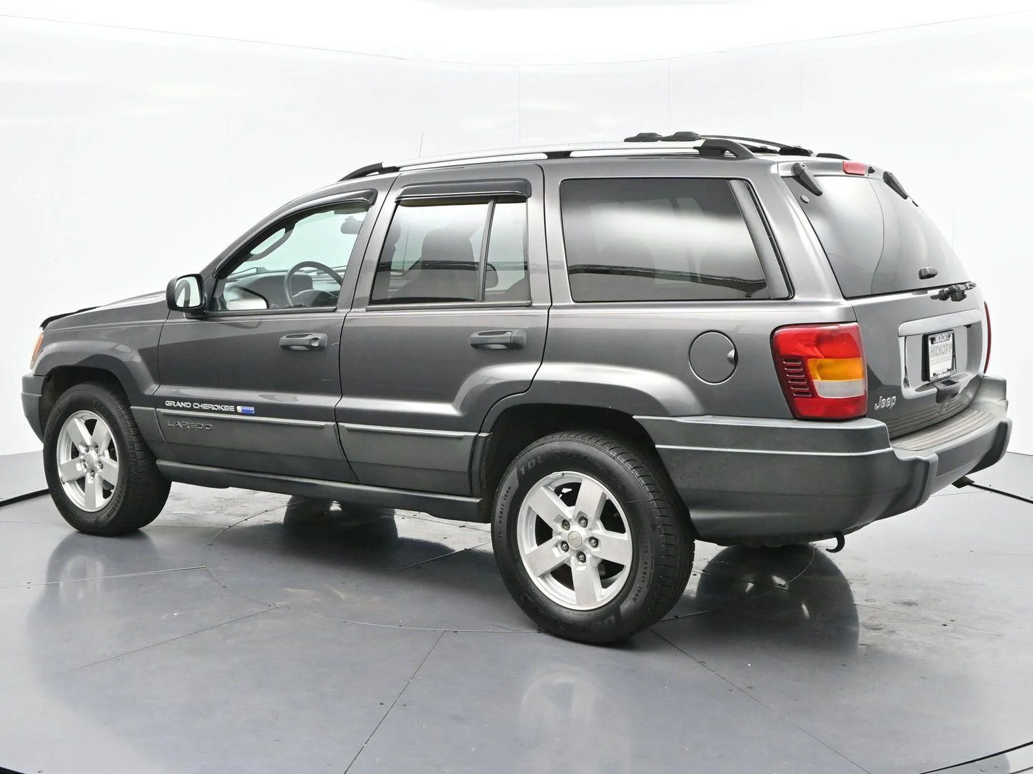 Used 2004  Jeep Columbia Edition 2WD image 5