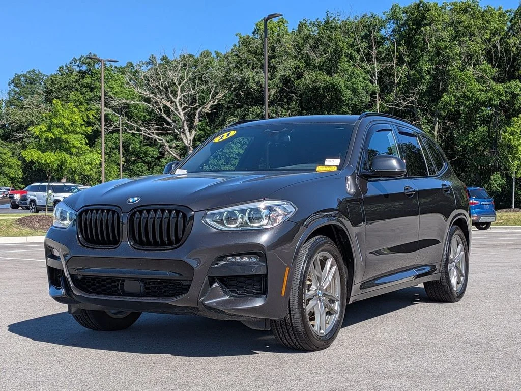 Used 2021 Gray BMW xDrive30e image 3