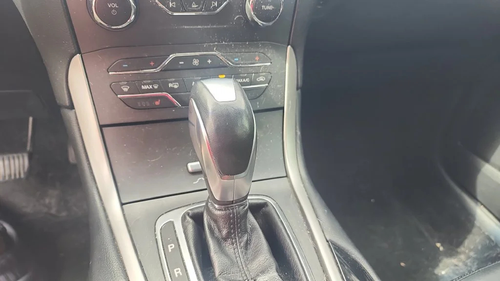 Used 2017 Red Ford SEL image 19