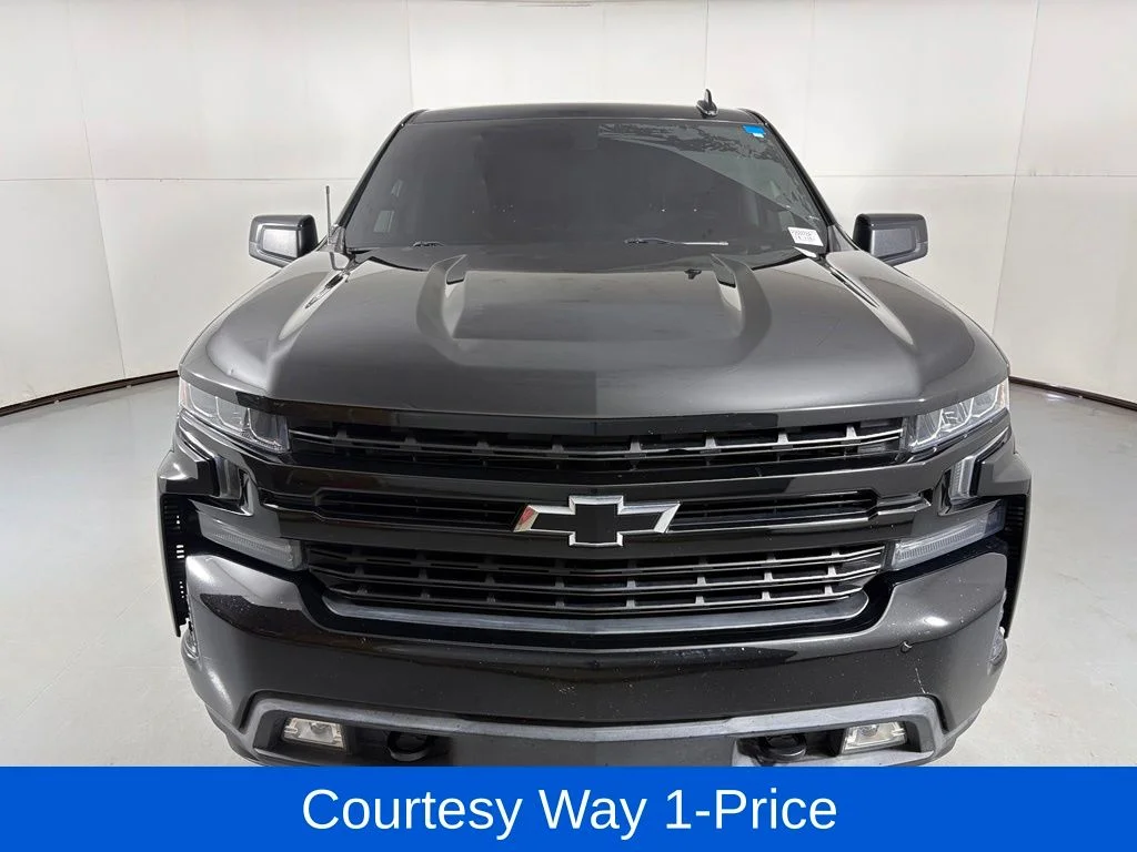 Used 2021 Black Chevrolet RST image 4