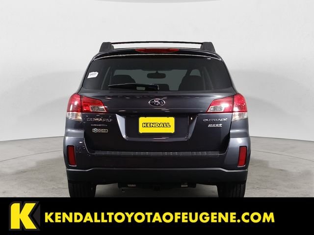 Used 2013 Gray Subaru 2.5i Premium image 3