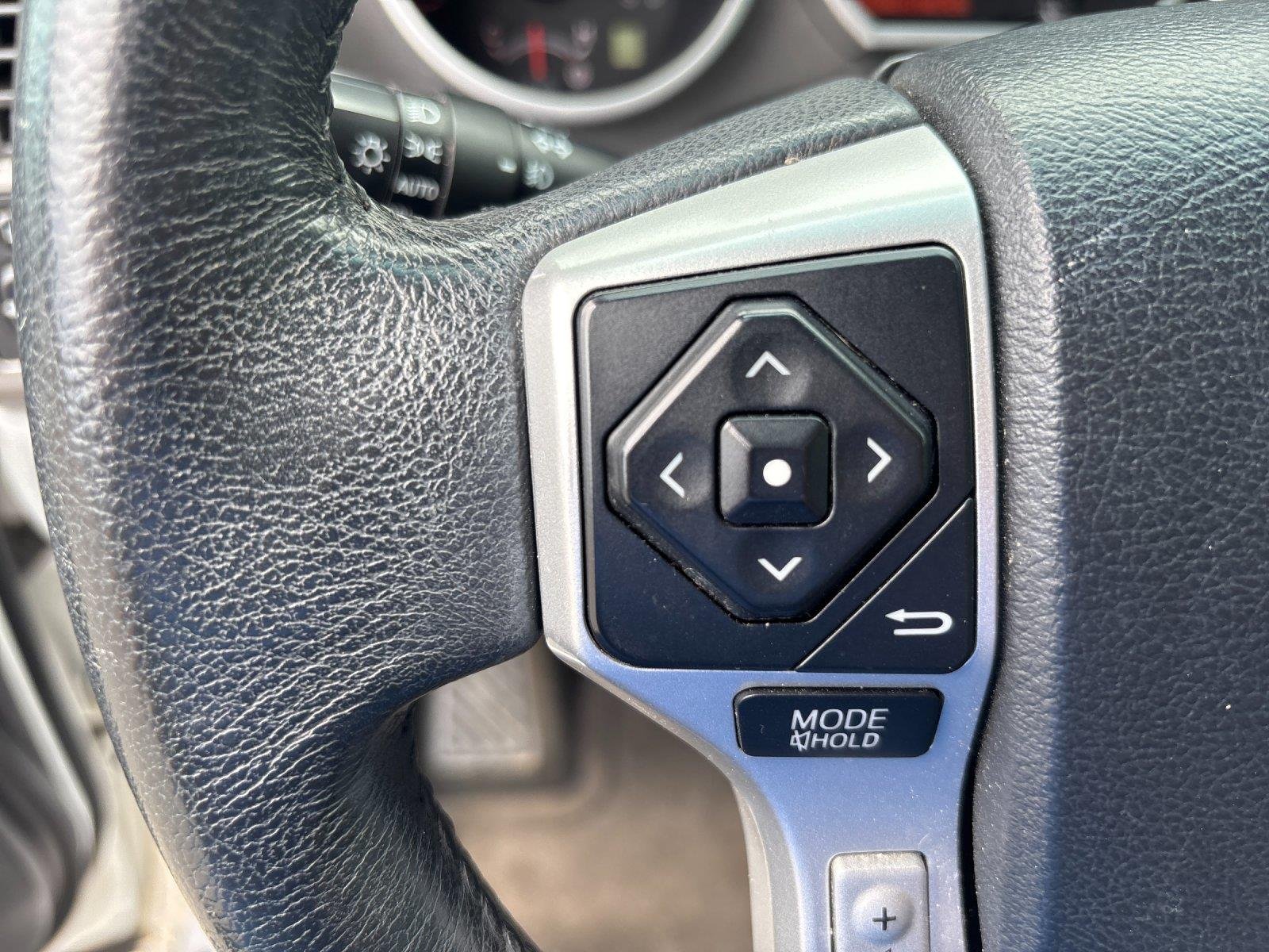 Used 2016 Super White Toyota SR5 image 18