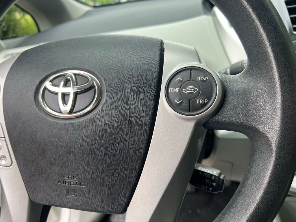 Used 2012 White Toyota Two image 18