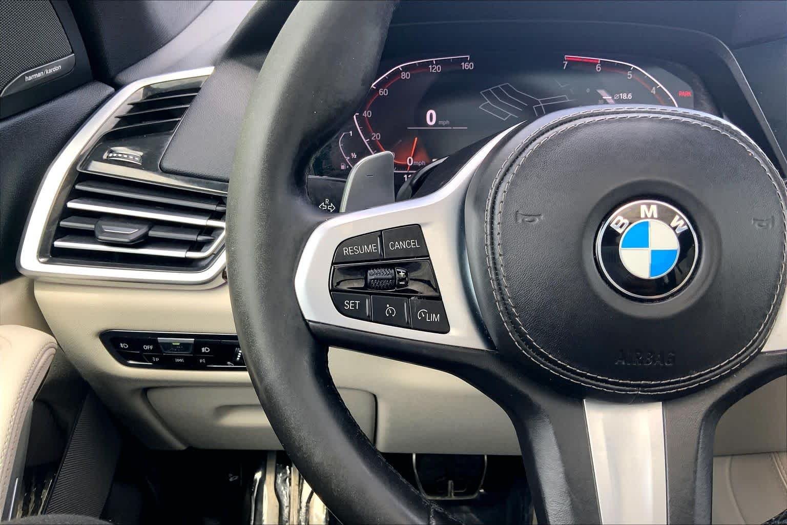 Used 2019 Sunstone Metallic BMW xDrive50i image 24