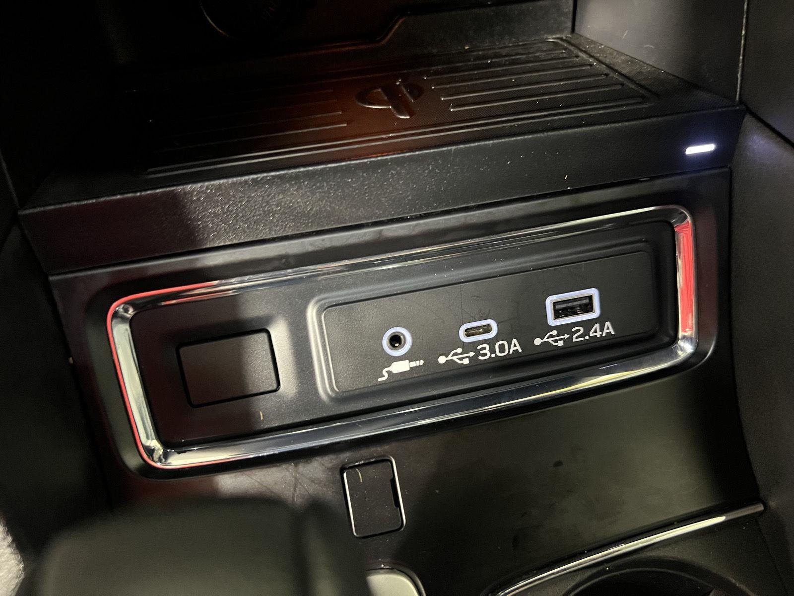 Used 2023 Crystal Black Silica Subaru Onyx Edition image 9