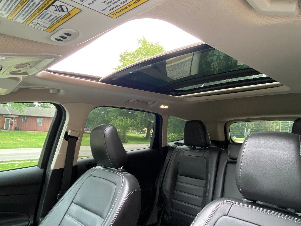 Used 2019 Agate Black Metallic Ford Titanium image 25