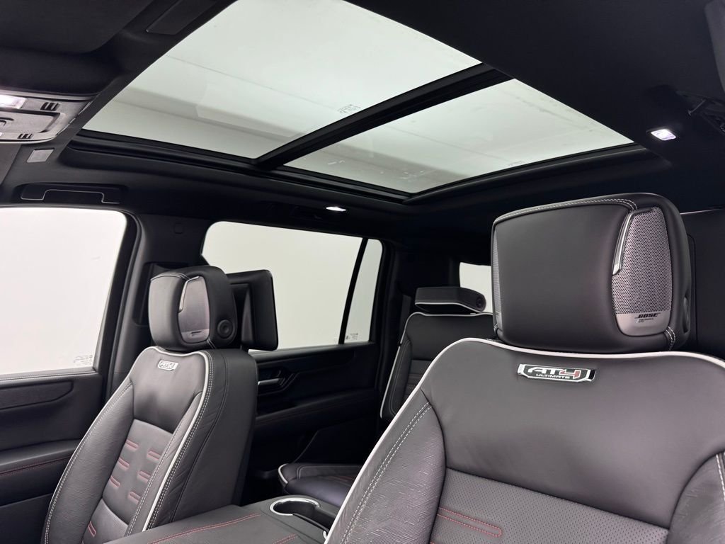 Used 2025 Onyx Black GMC AT4 Ultimate image 5