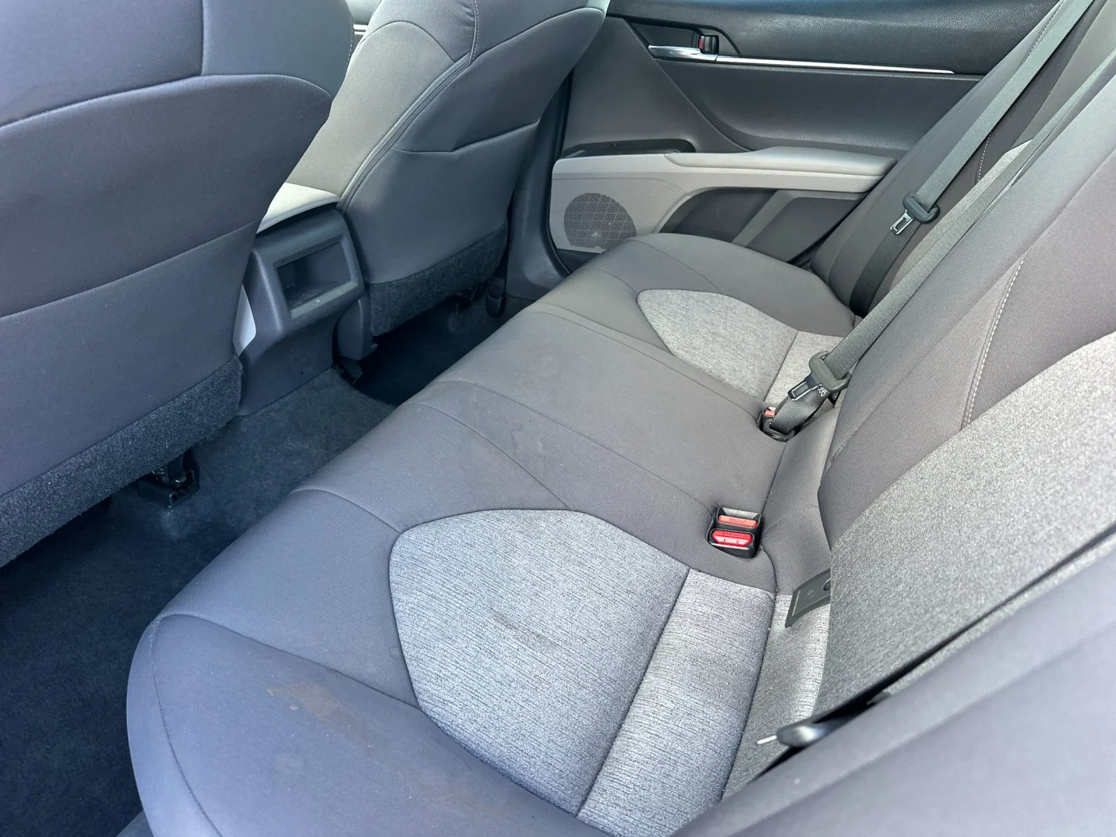 Used 2021 Aqua Toyota LE image 12