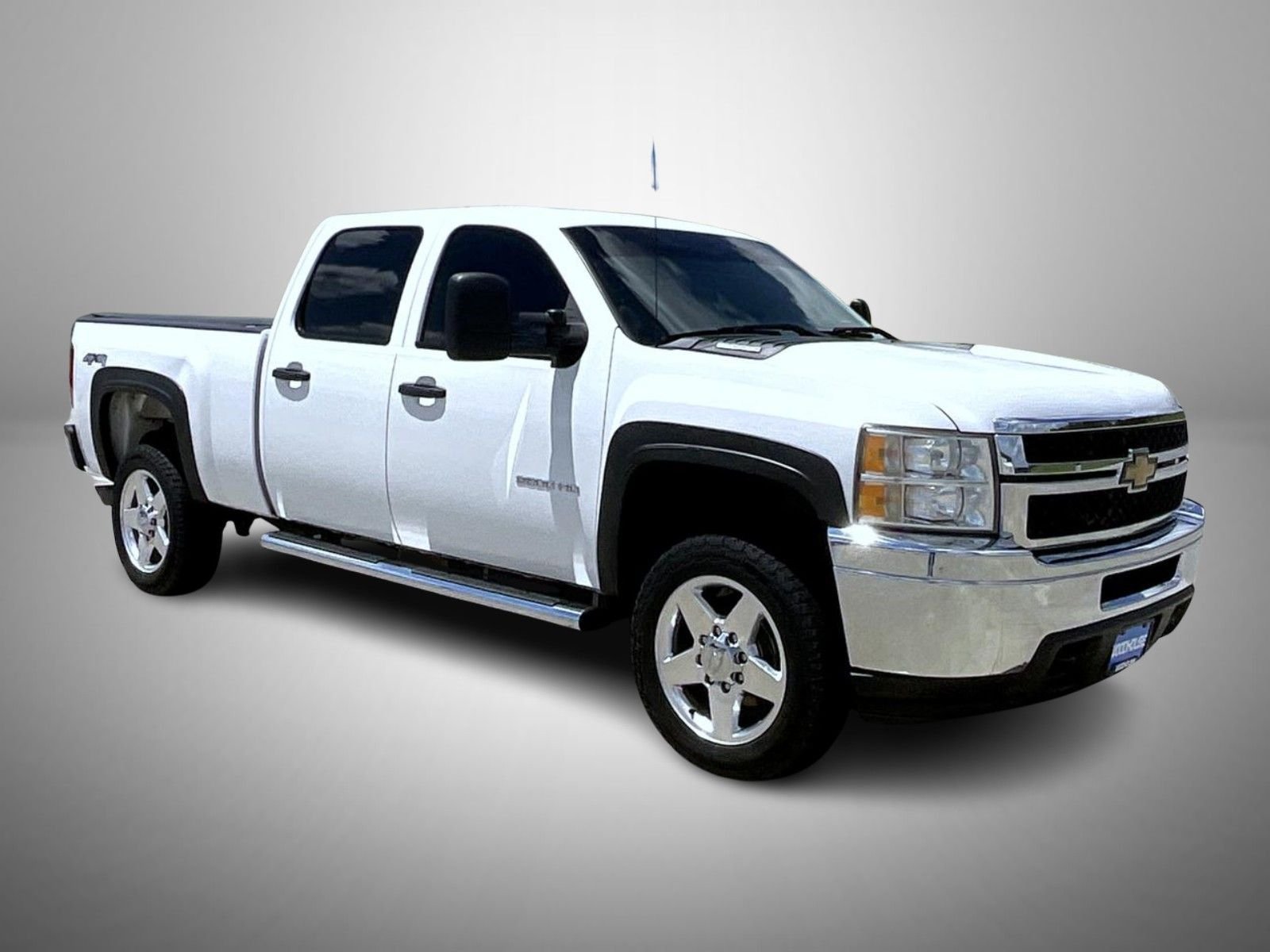 Used 2011 White Chevrolet Work Truck image 3