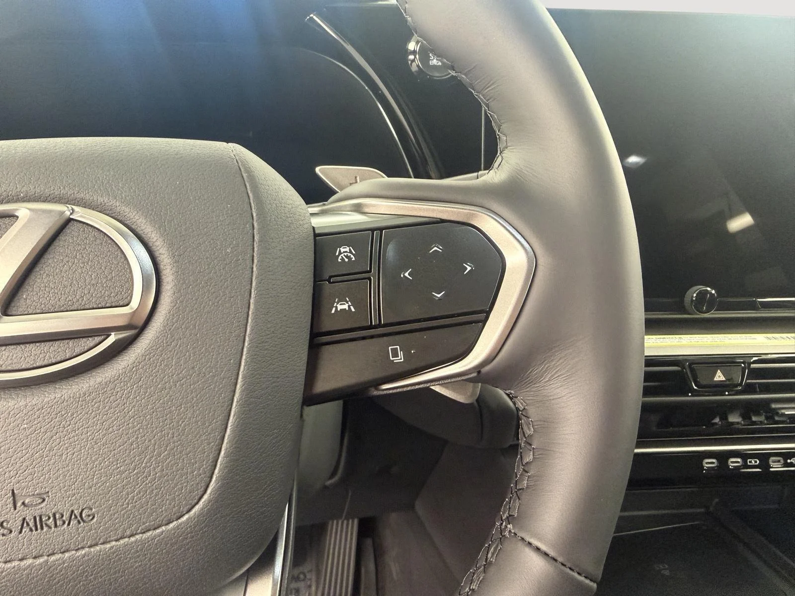 2026 Lexus TX Luxury - Photo 9