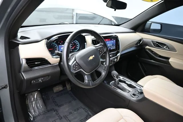 Used 2023 Gray Chevrolet LT image 28