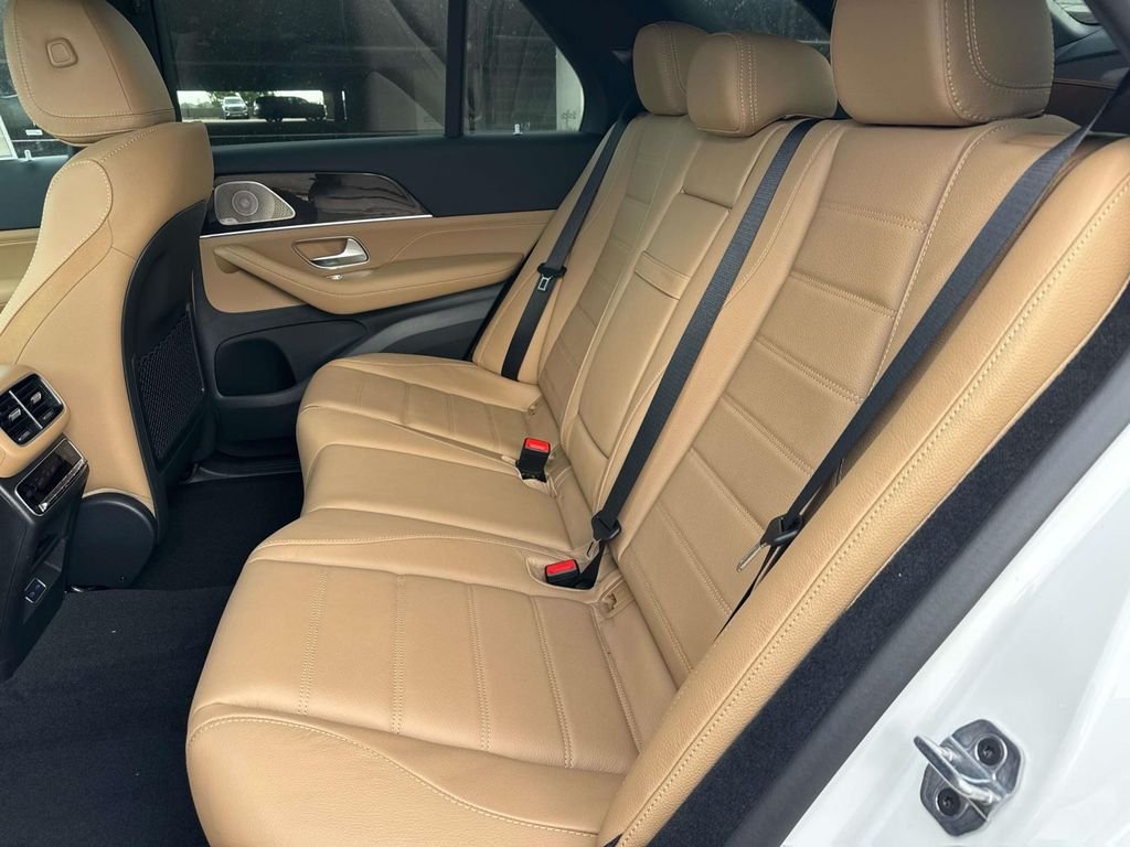 New 2026 Polar White Mercedes-Benz GLE 450 image 6