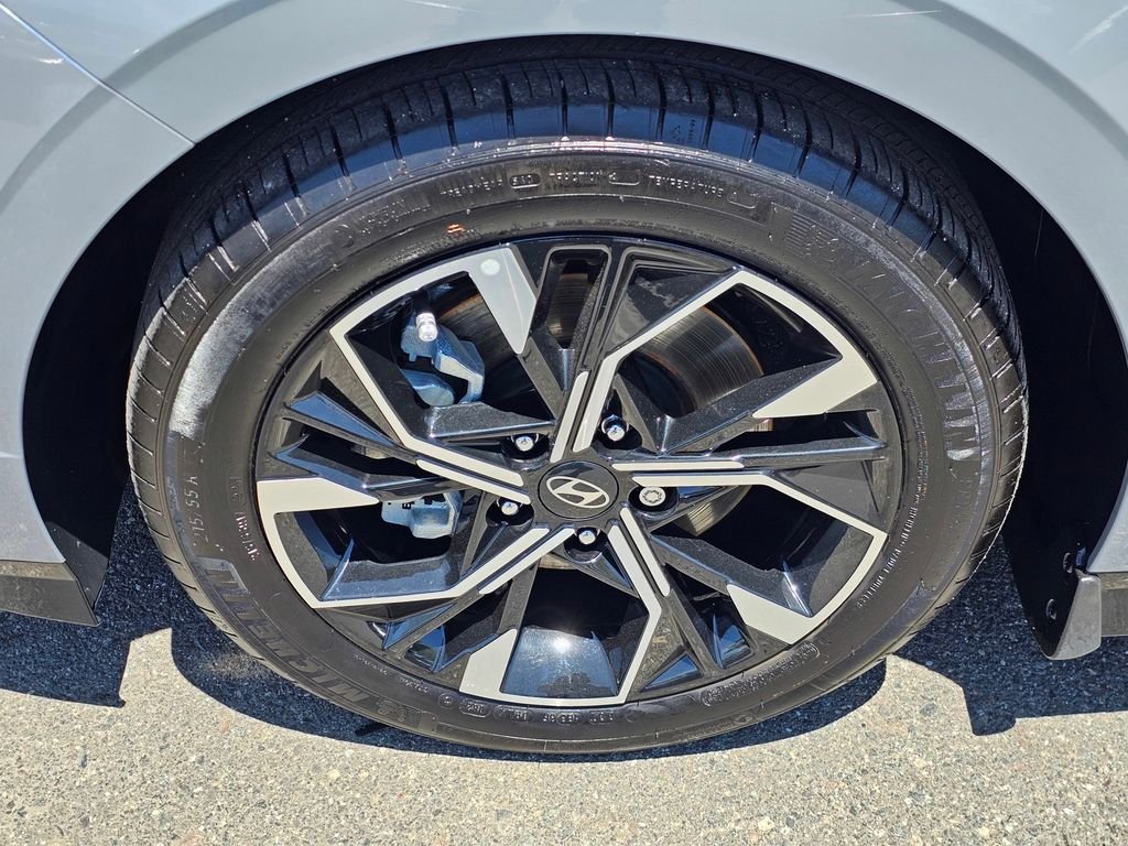 2025 Hyundai Sonata SEL - Photo 10