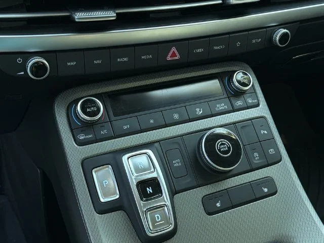 Used 2025 Gray Hyundai SEL image 13