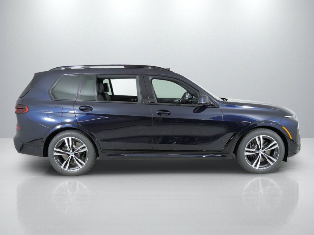 Used 2027 Black BMW xDrive40i image 9