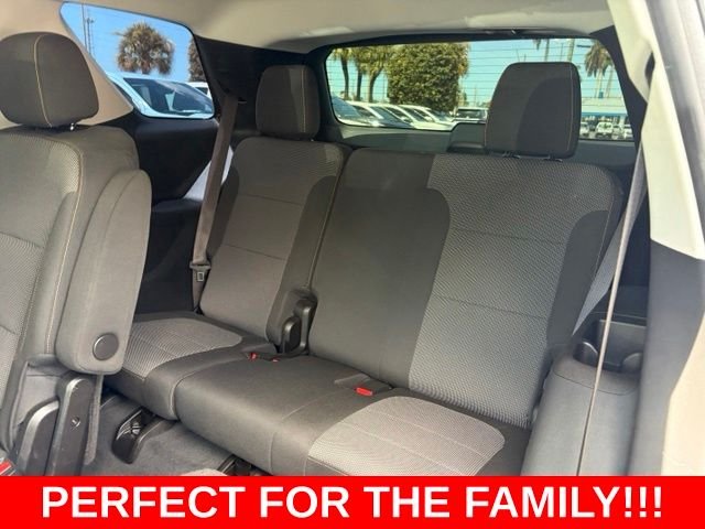 Used 2021 Gray Chevrolet LT image 16