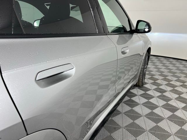 New 2026 Silver BMW xDrive28i image 9