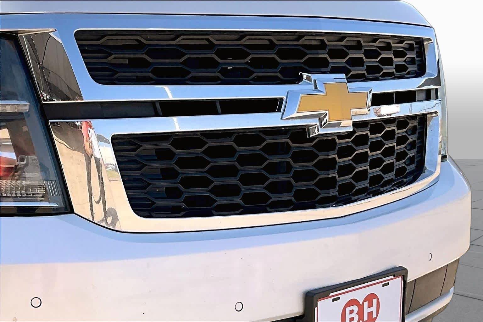 Used 2018 Iridescent Pearl Tricoat Chevrolet LT image 29