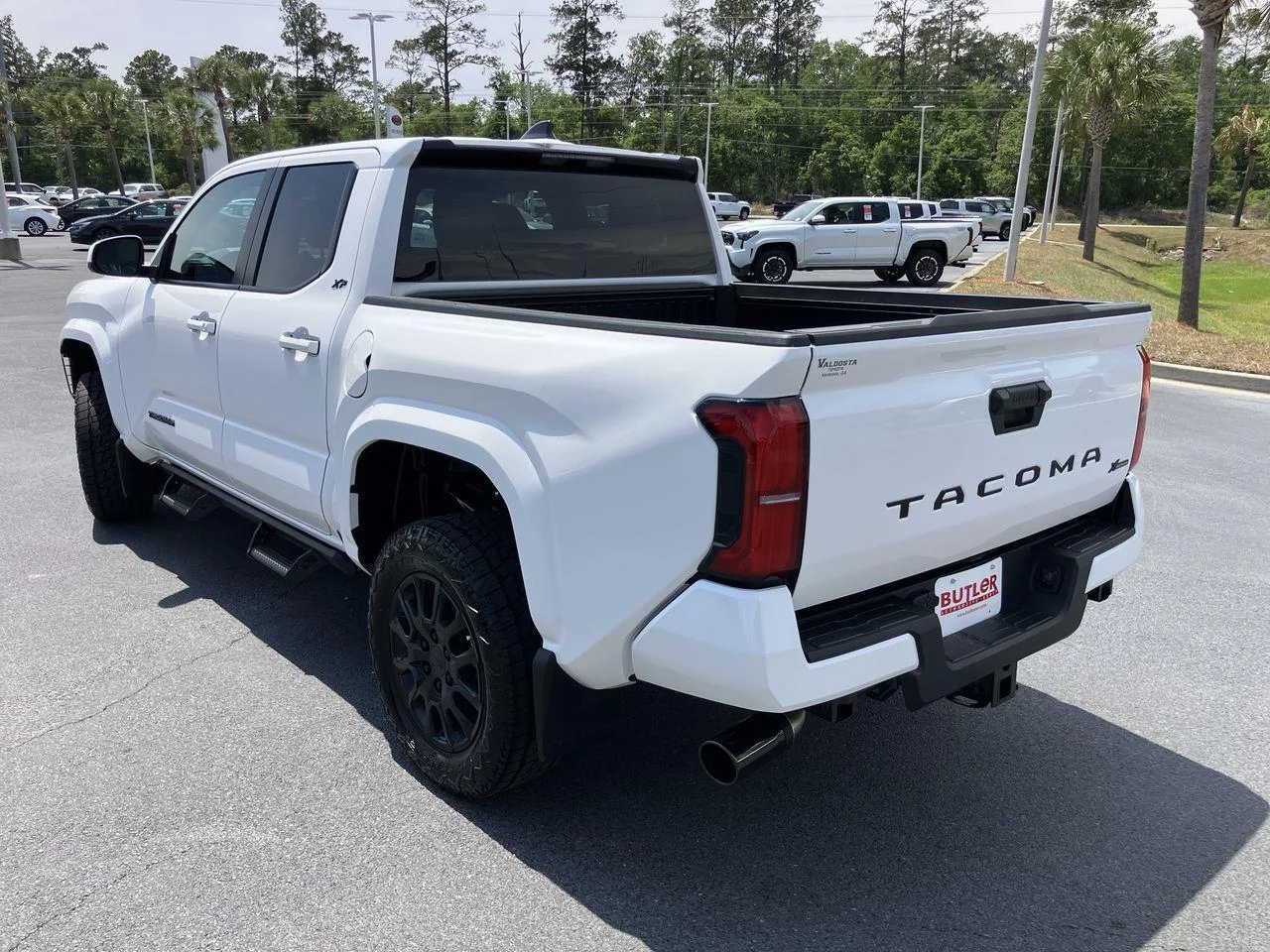 Certified Used 2026 White (Ice Cap) Toyota SR5 Double Cab image 3