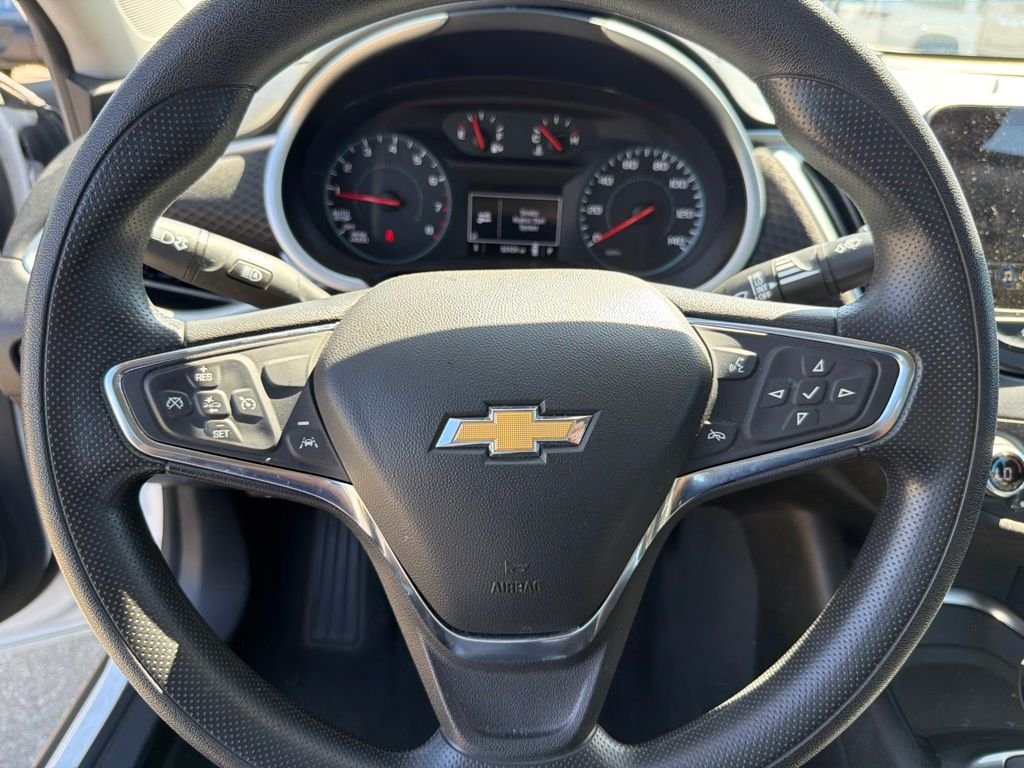 Used 2024 White Chevrolet LT image 13