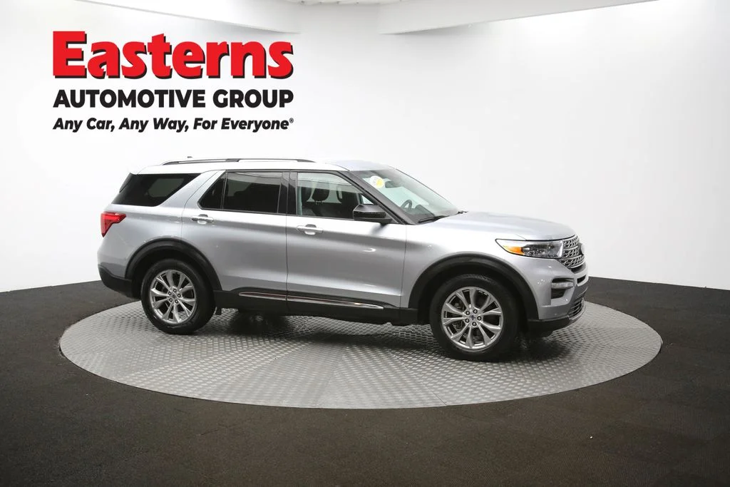 Used 2024 Silver Ford Limited image 47