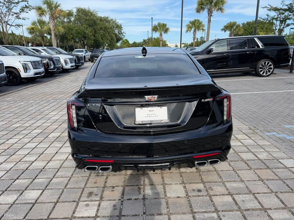Used 2026 Black Raven Cadillac V-Series image 7