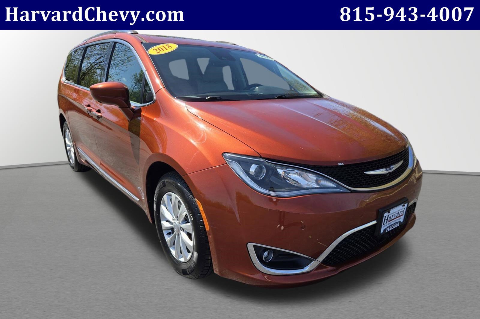2018 Chrysler Pacifica Touring L Plus's photo