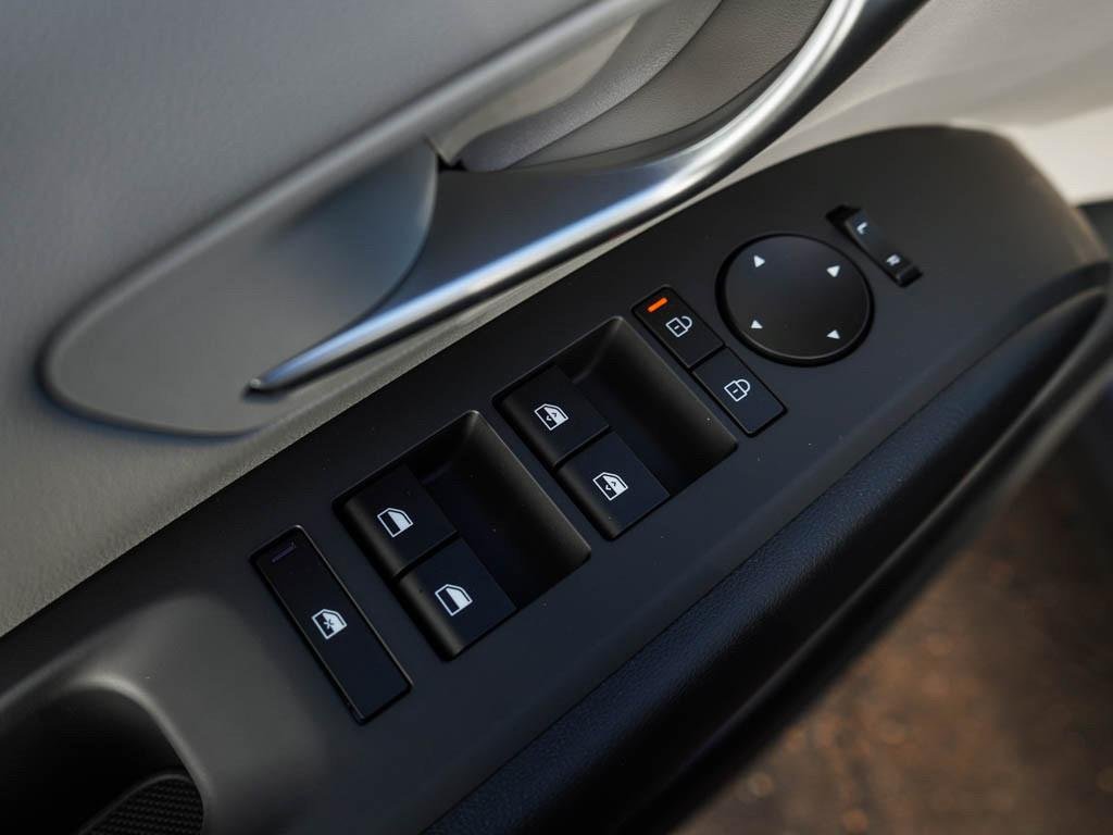 New 2026 Phantom Black Hyundai SEL Premium AWD image 43