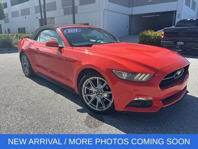 2015 Ford Mustang EcoBoost Convertible Premium's photo