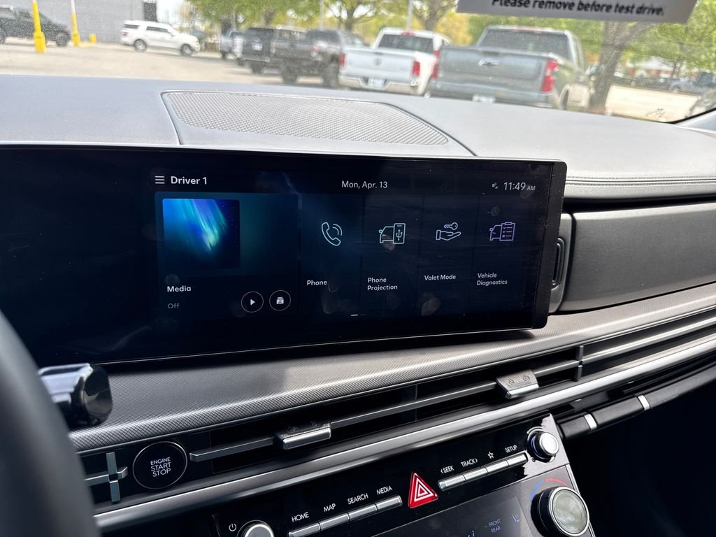 Used 2025 Red Hyundai SEL image 17