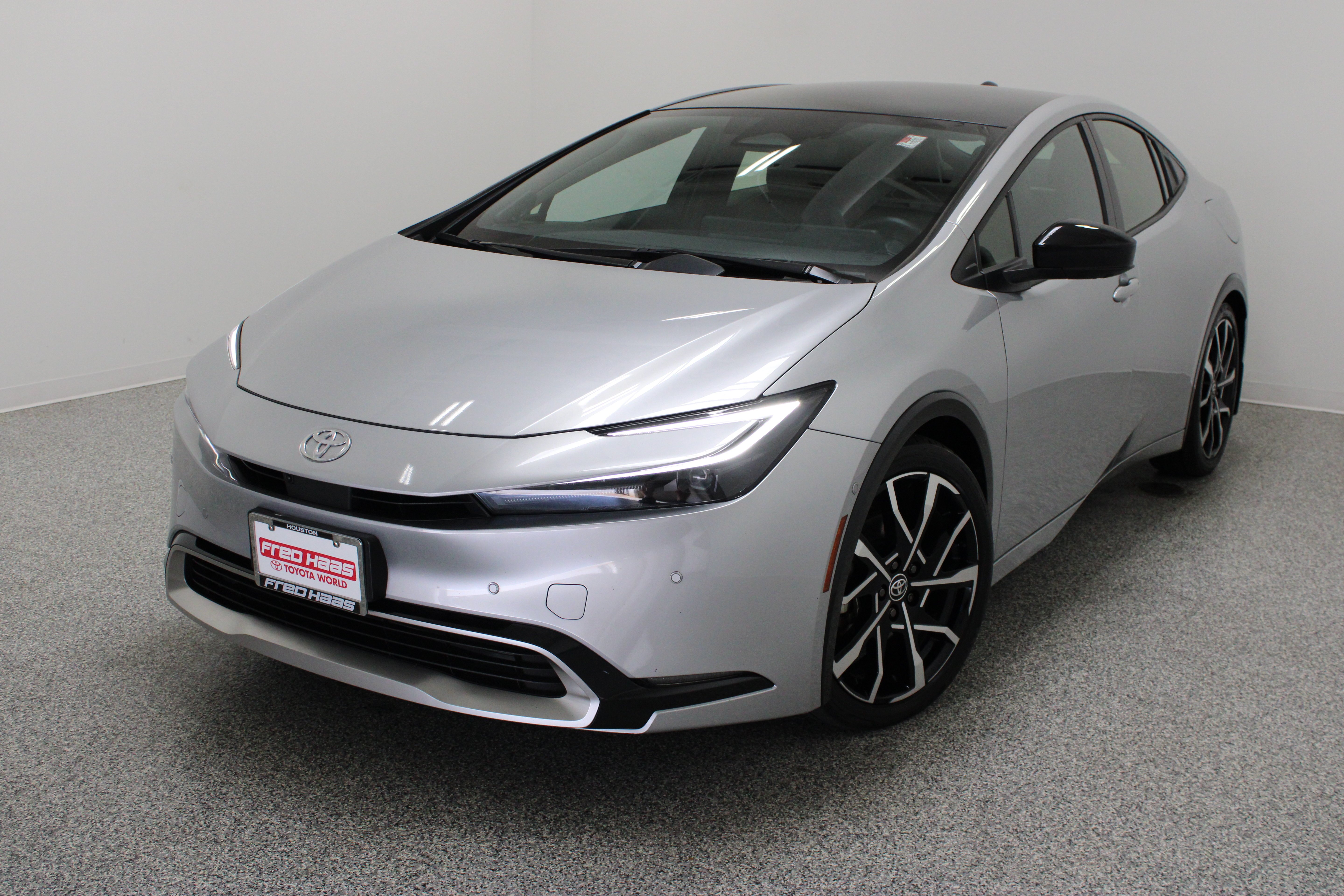 Certified Used 2024 Cutting Edge Toyota XSE Premium 2.0L/Electric image 2