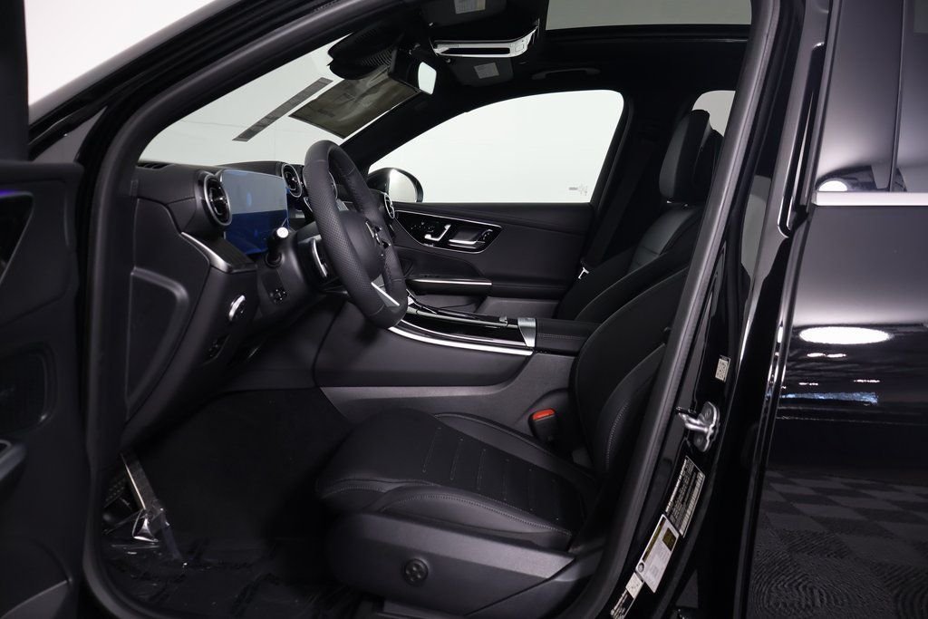 New 2026 Black Mercedes-Benz GLC 300 image 5
