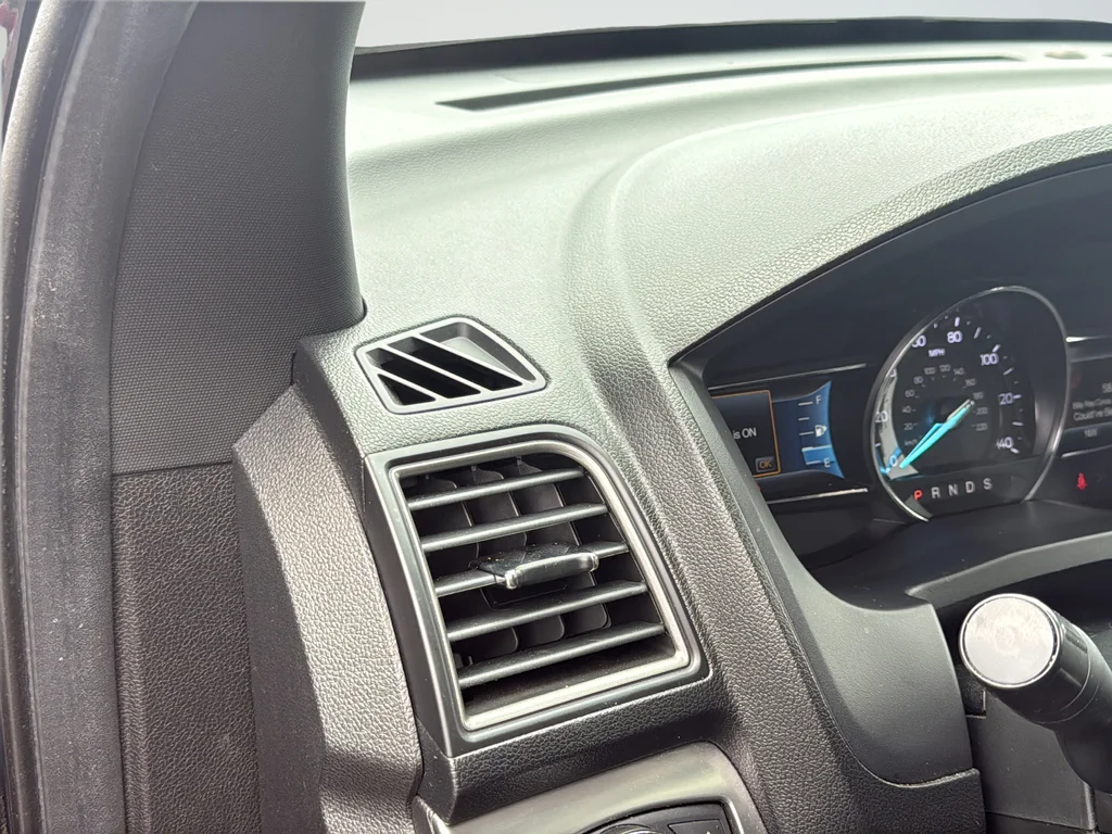 Used 2018 Black Ford XLT image 32