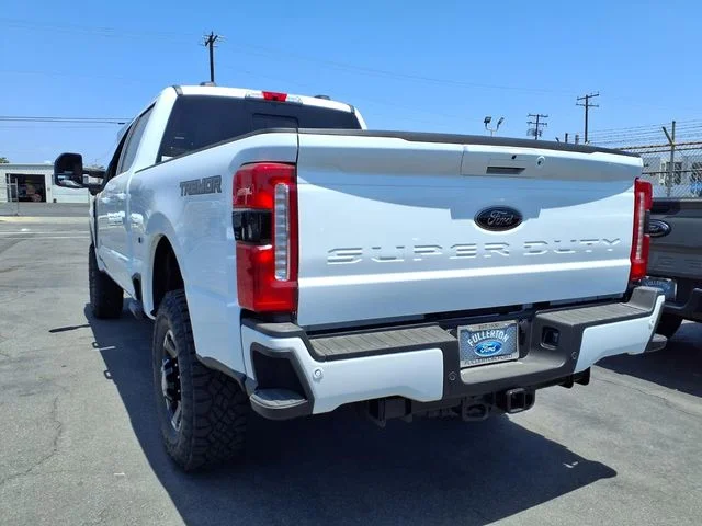 New 2026 Star White Metallic Tri-Coat Ford Lariat image 4