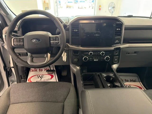 New 2026 Oxford White Ford XLT image 32